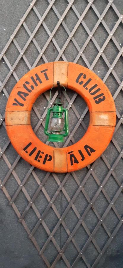Yacht Club Apartment Liepaja Exterior photo